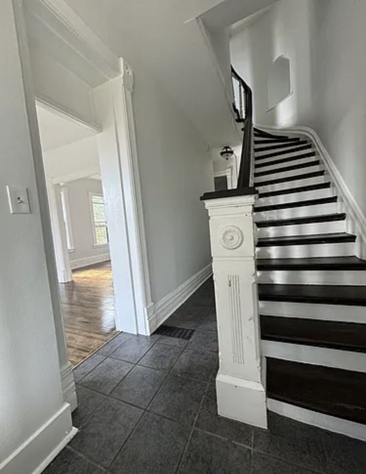 300 Douglas Ave #NA - Photo 3 of 19
