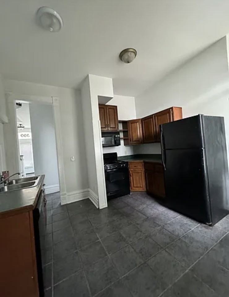 300 Douglas Ave #NA - Photo 7 of 19