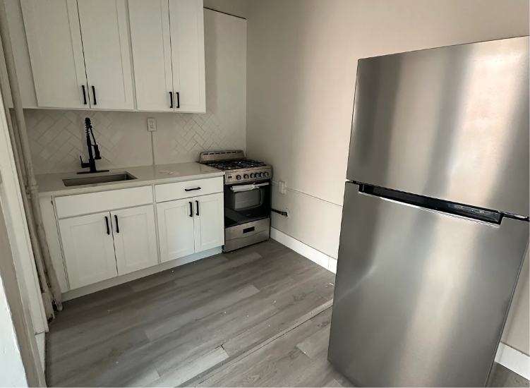104 Belmont Ave #4C