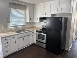 featured image of 106 James Milton Ct #106