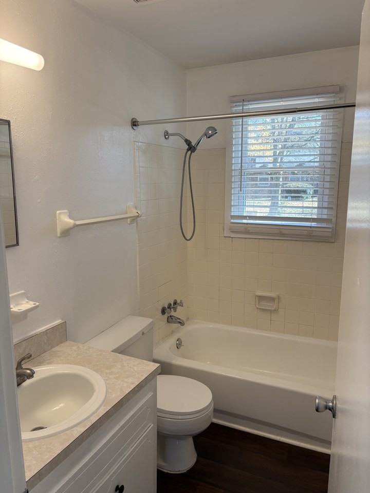 106 James Milton Ct #106 - Photo 6 of 8