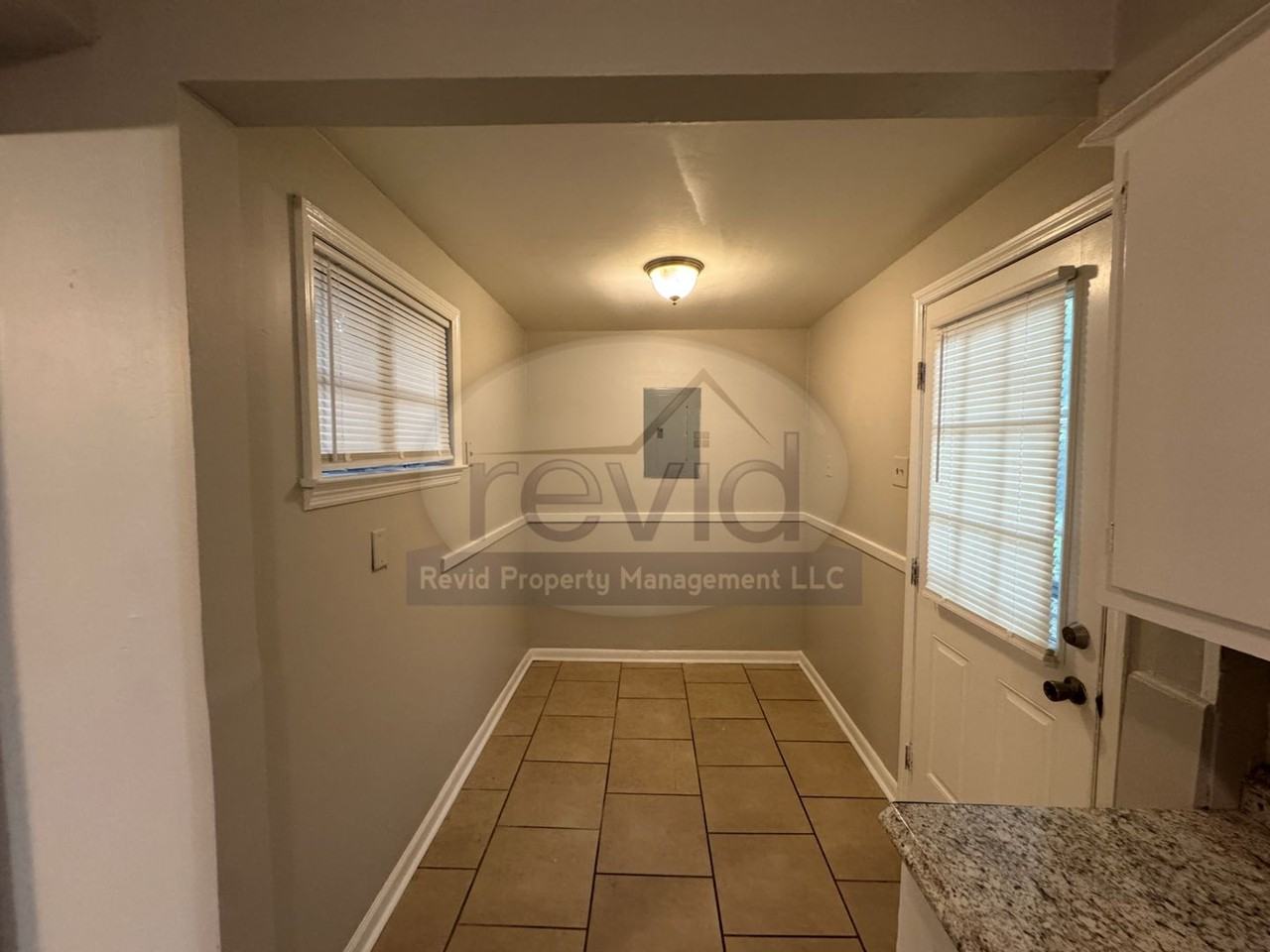 4572 Verne Rd - Photo 7 of 19