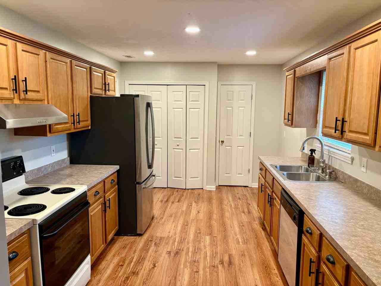 2610 Downey Dr - Photo 6 of 13