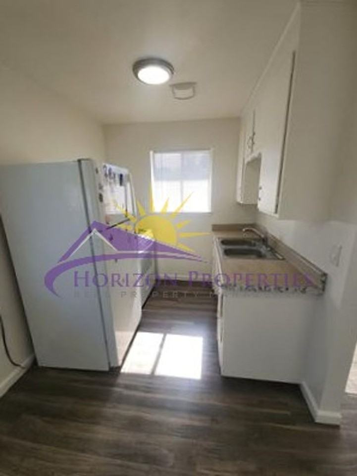 1617 Arcade Blvd #11 - Photo 7 of 10