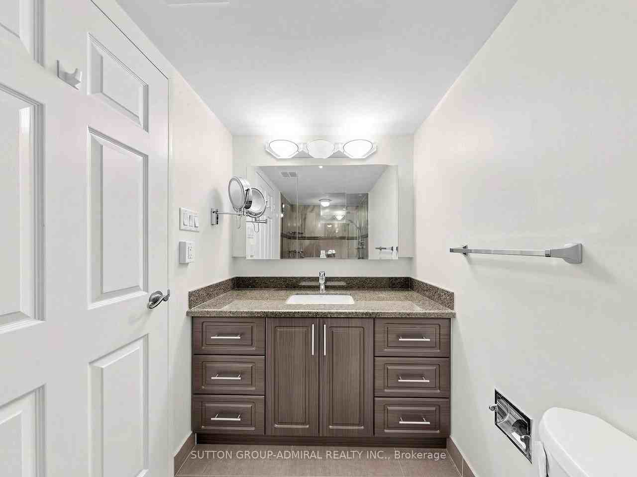 131 Torresdale Avenue - Photo 32