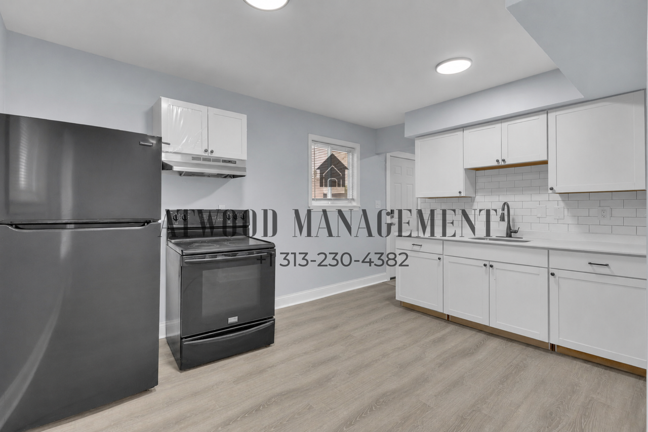 18666 Joseph Campau St - Photo 6 of 15