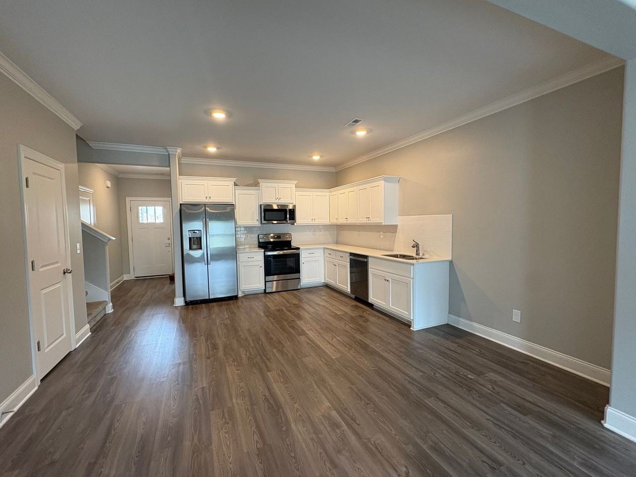 174 Creek Wood Rd - Photo 7 of 27
