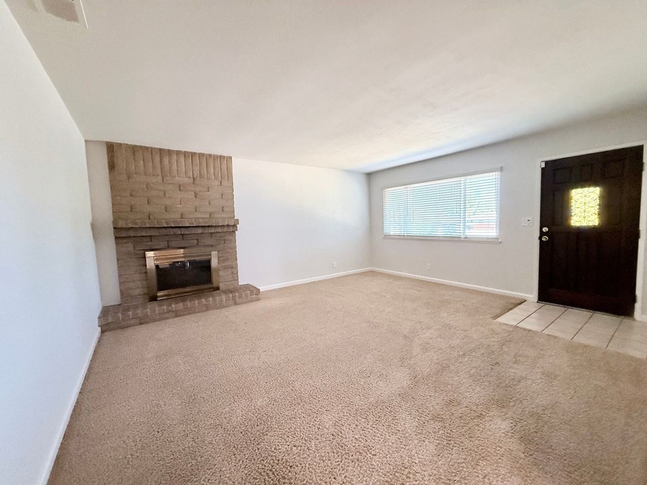 1008 Linier Ct - Photo 2 of 15