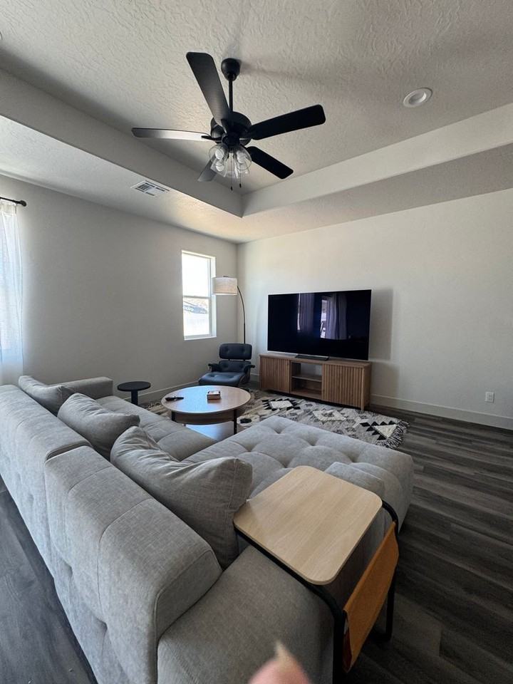 2620 Platinum Dr - Photo 4 of 14