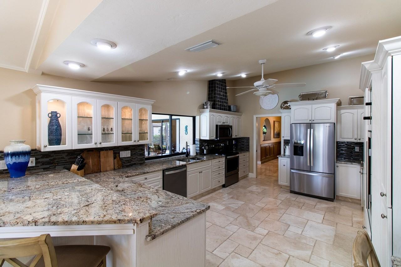 5605 Sw 11th Ave - Photo 6 of 27