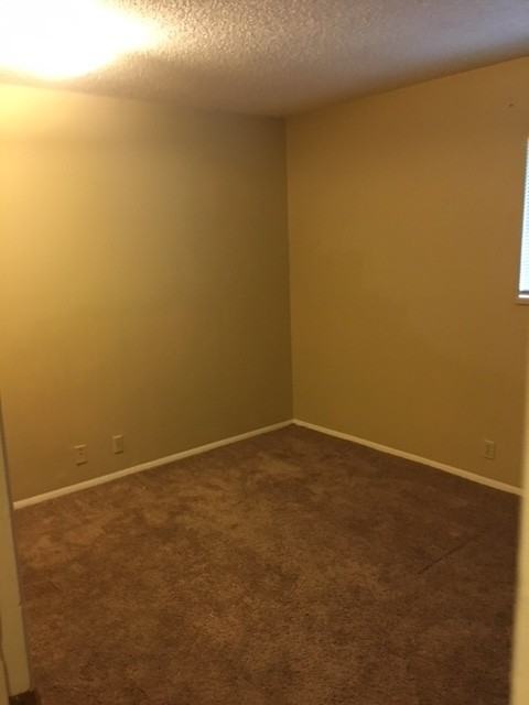 73 Vine St - Photo 5 of 5