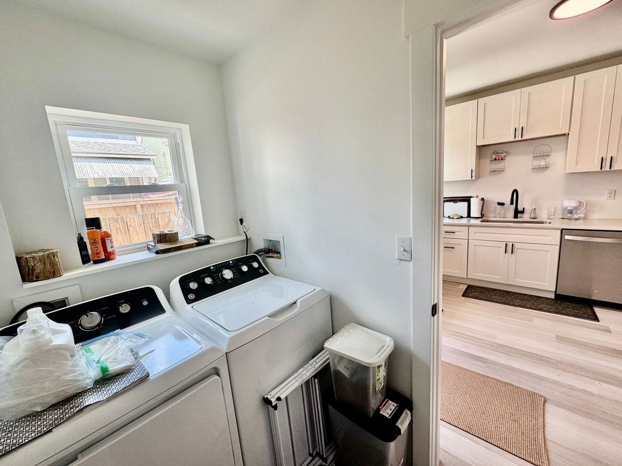 227 Ella St - Photo 7 of 28