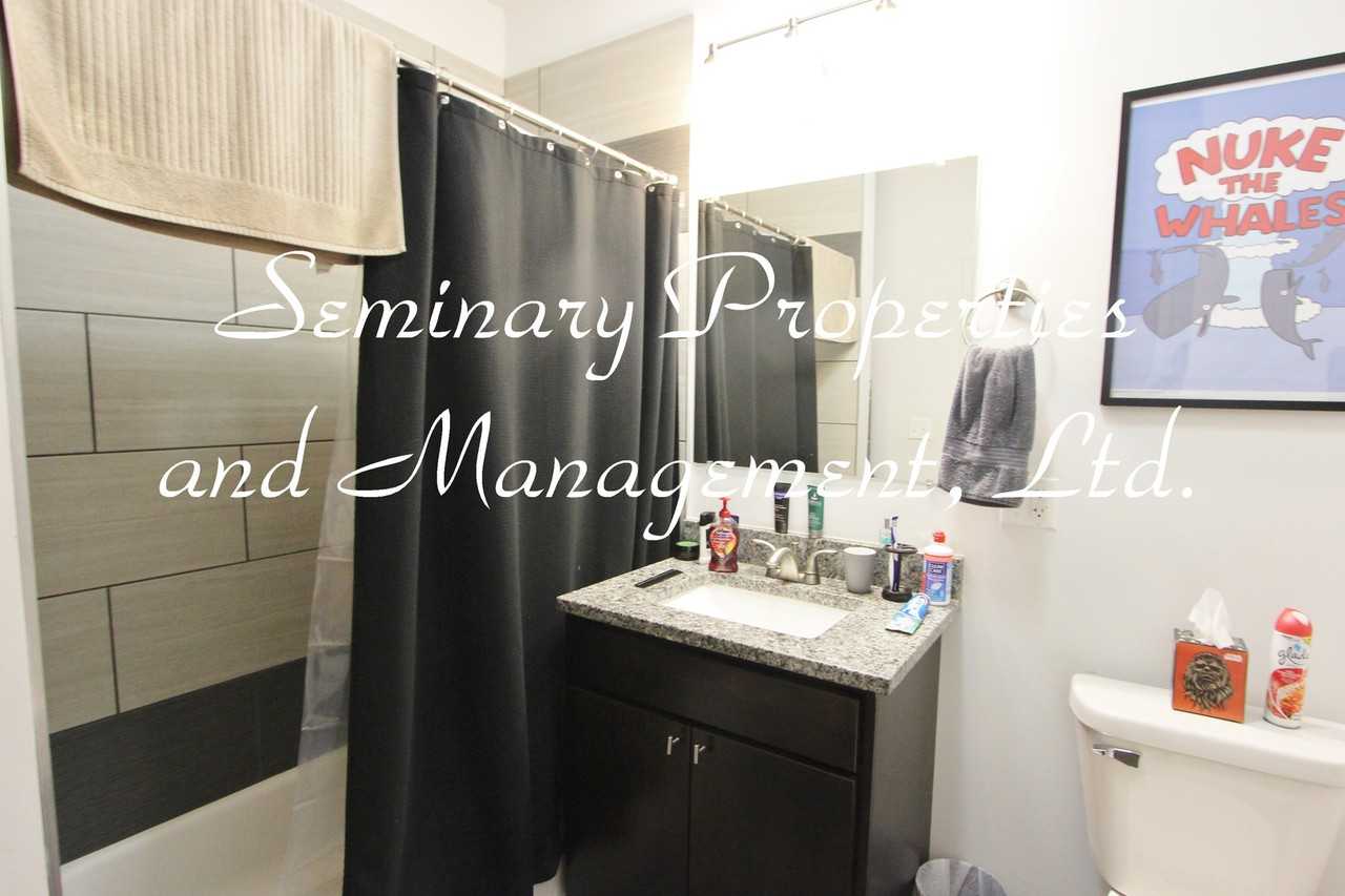 1714 W Sunnyside Ave - Photo 3 of 11