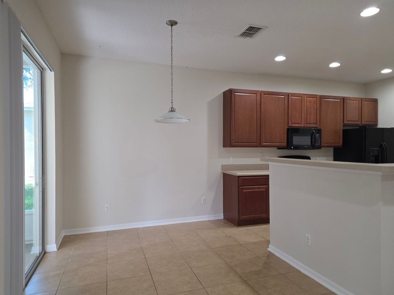 311 Rambling Cir - Photo 7 of 26