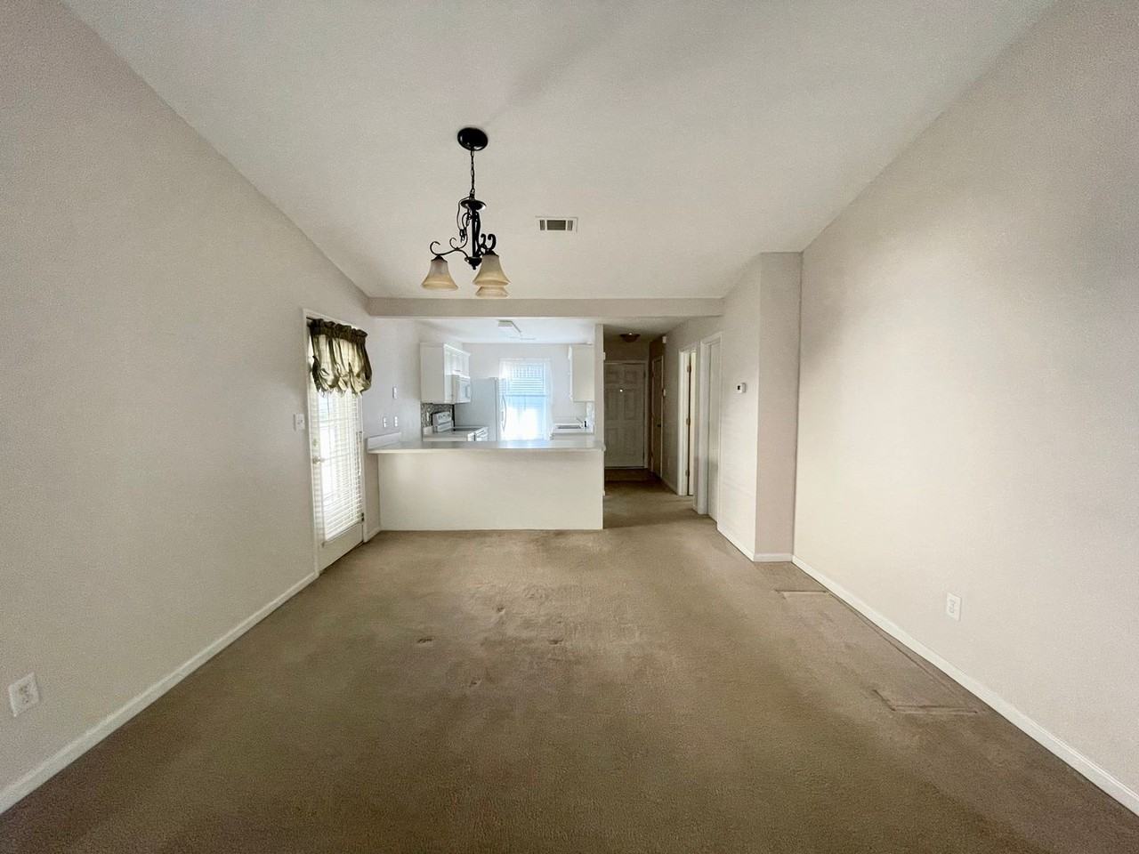417 Regency Park Dr - Photo 3 of 13