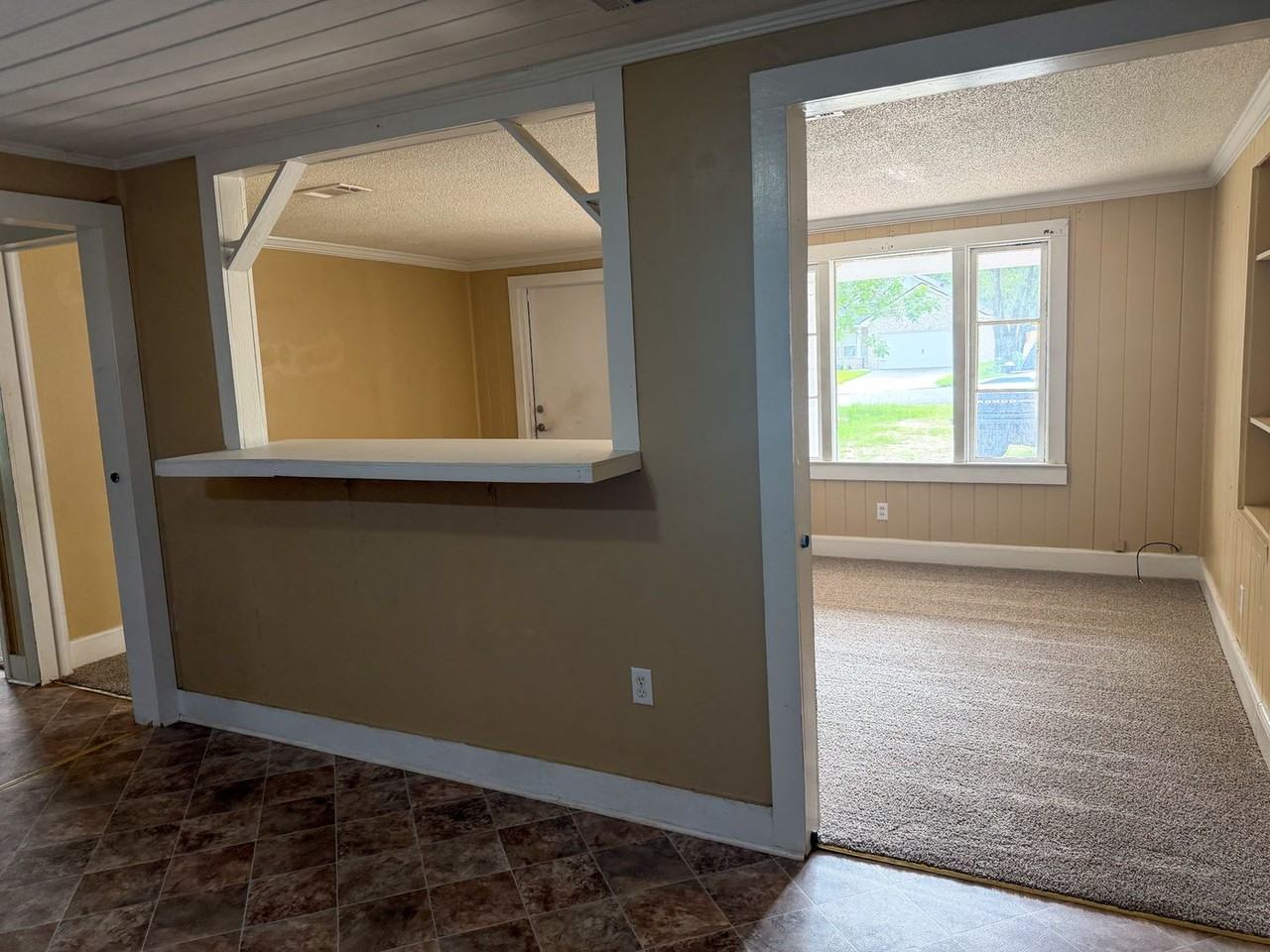 967 Texas Pkwy - Photo 6 of 9