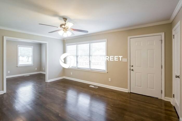 160 Mathews Cir Se - Photo 4 of 18