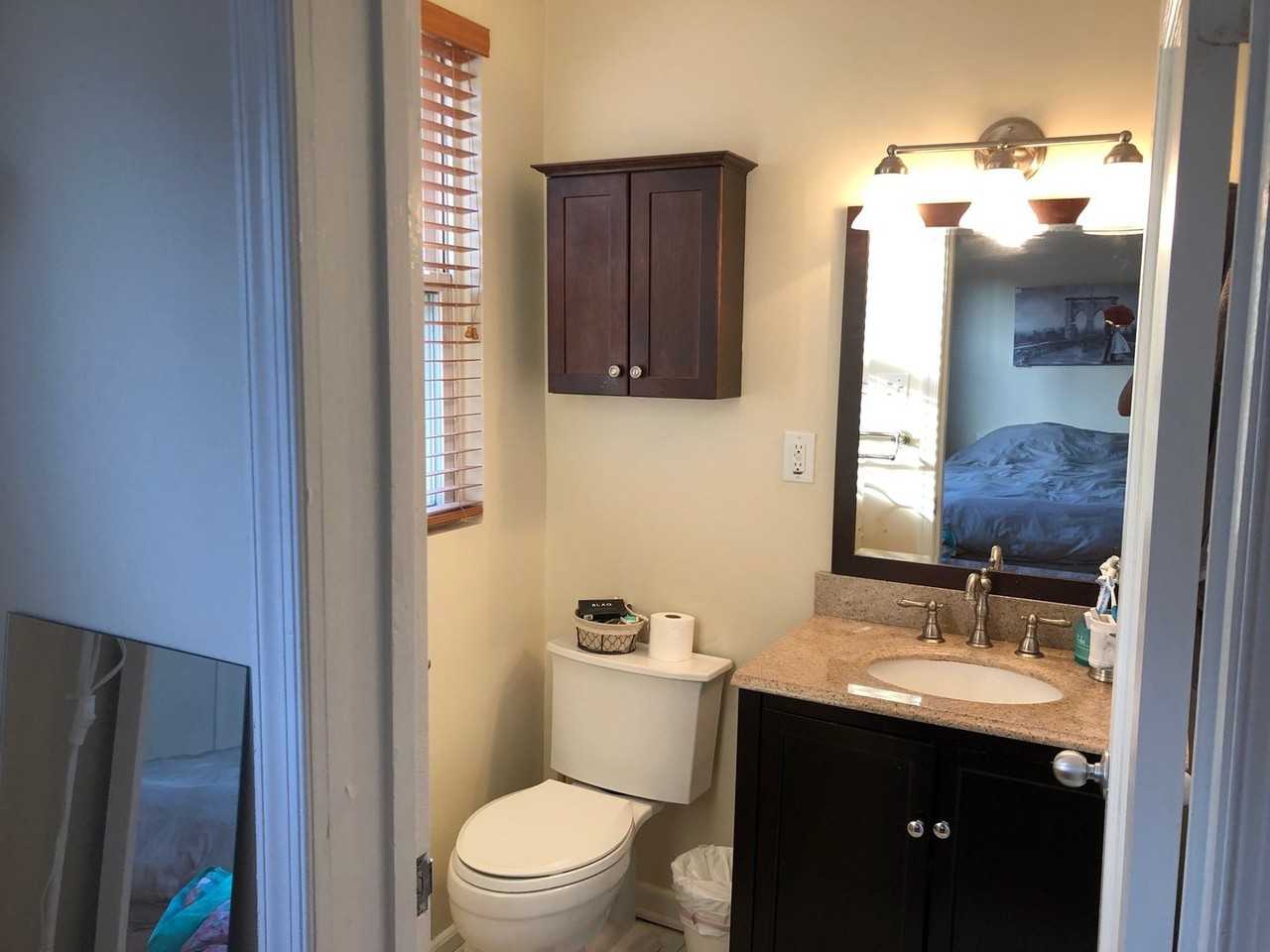 1521 Kingman Pl Nw #6 - Photo 6 of 10