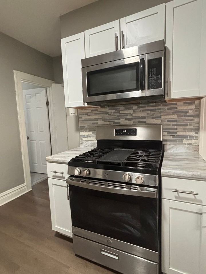 1465 W 15th Ave - Photo 2 of 10