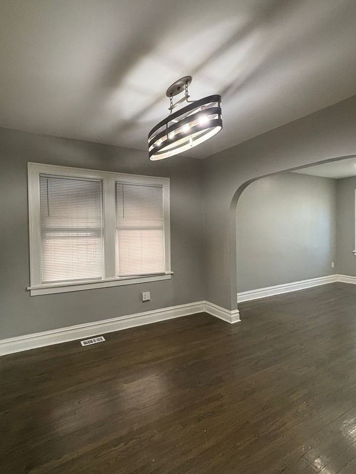 1465 W 15th Ave - Photo 4 of 10