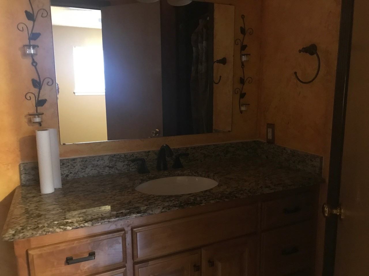 1509 Caldwell St - Photo 7 of 13