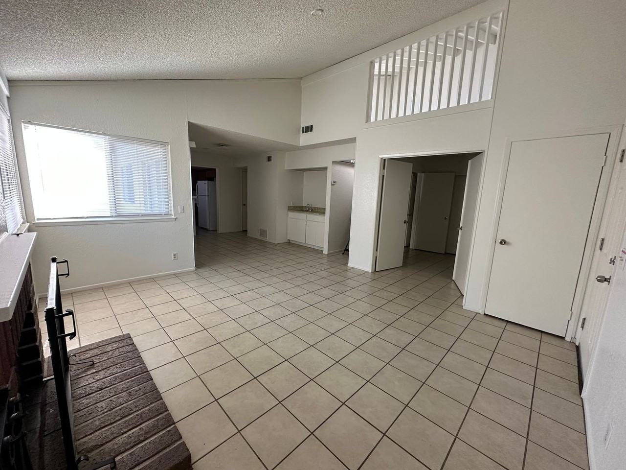 1594 Christopher Ln - Photo 7 of 41