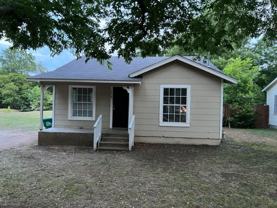 1419 Lindsey St - Photo 1 of 1