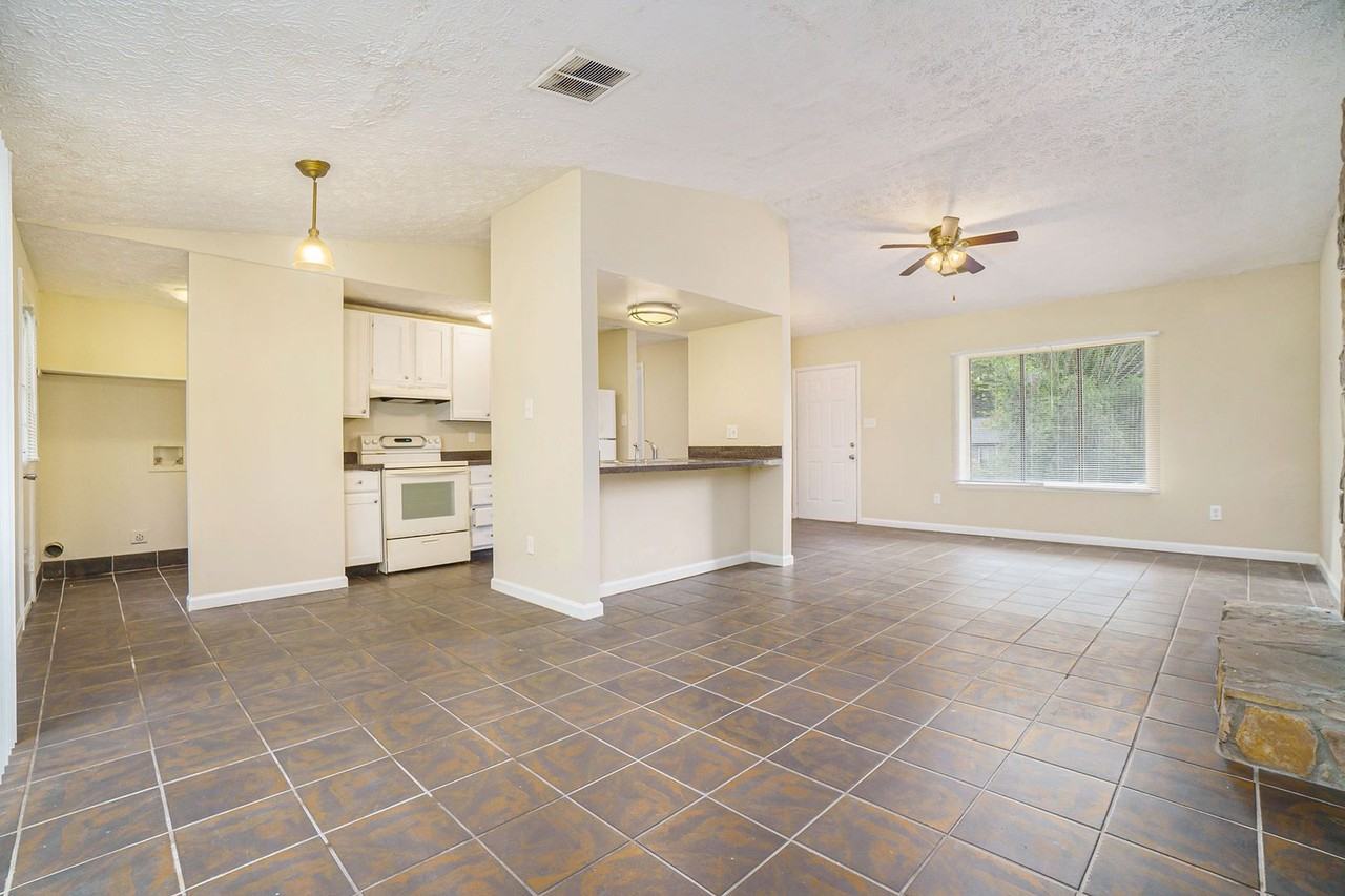 1263 Muirforest Ln - Photo 6 of 16