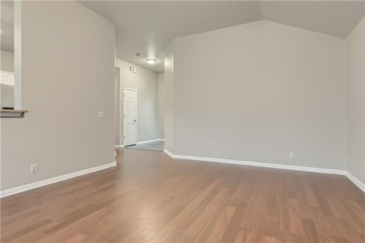 113 Cassandra Dr - Photo 5 of 22