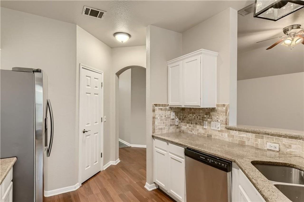 113 Cassandra Dr - Photo 6 of 22