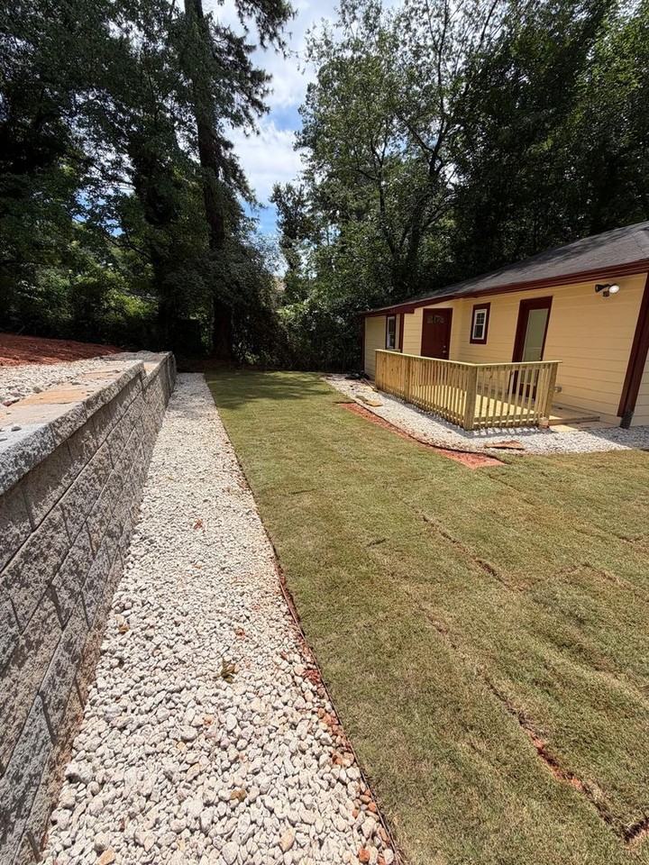 637 Parkdale Dr - Photo 3 of 15