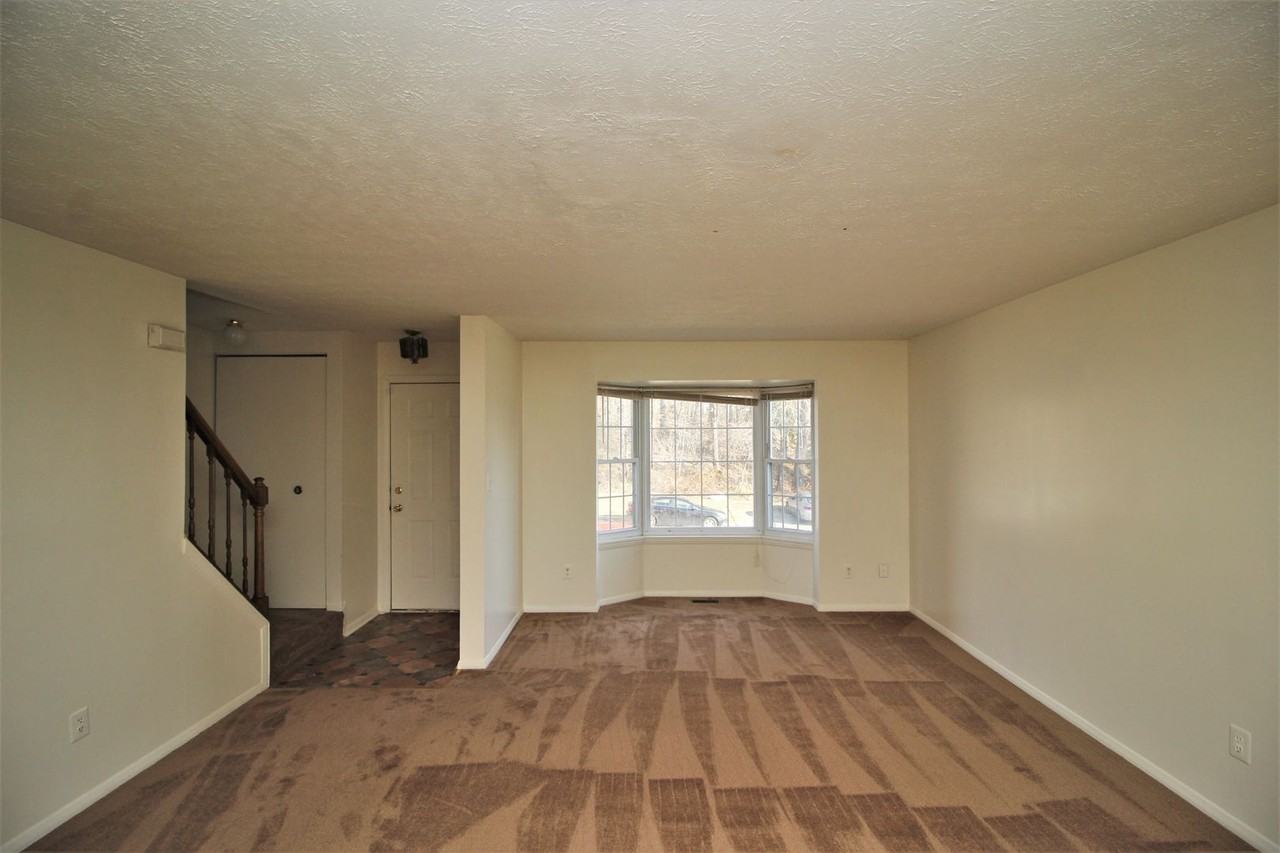 72 Stone Park Pl - Photo 4 of 30
