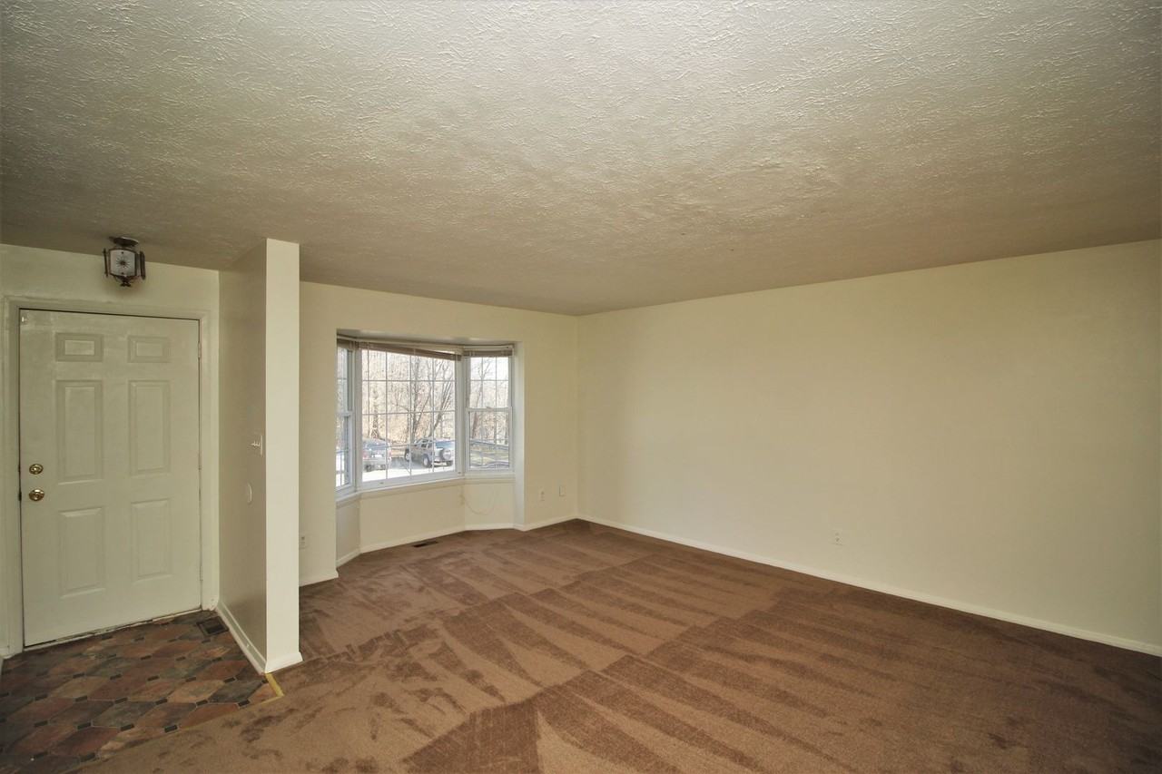 72 Stone Park Pl - Photo 5 of 30