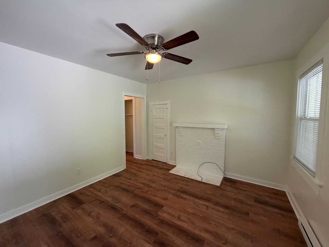 209 Dennis St - Photo 6 of 28