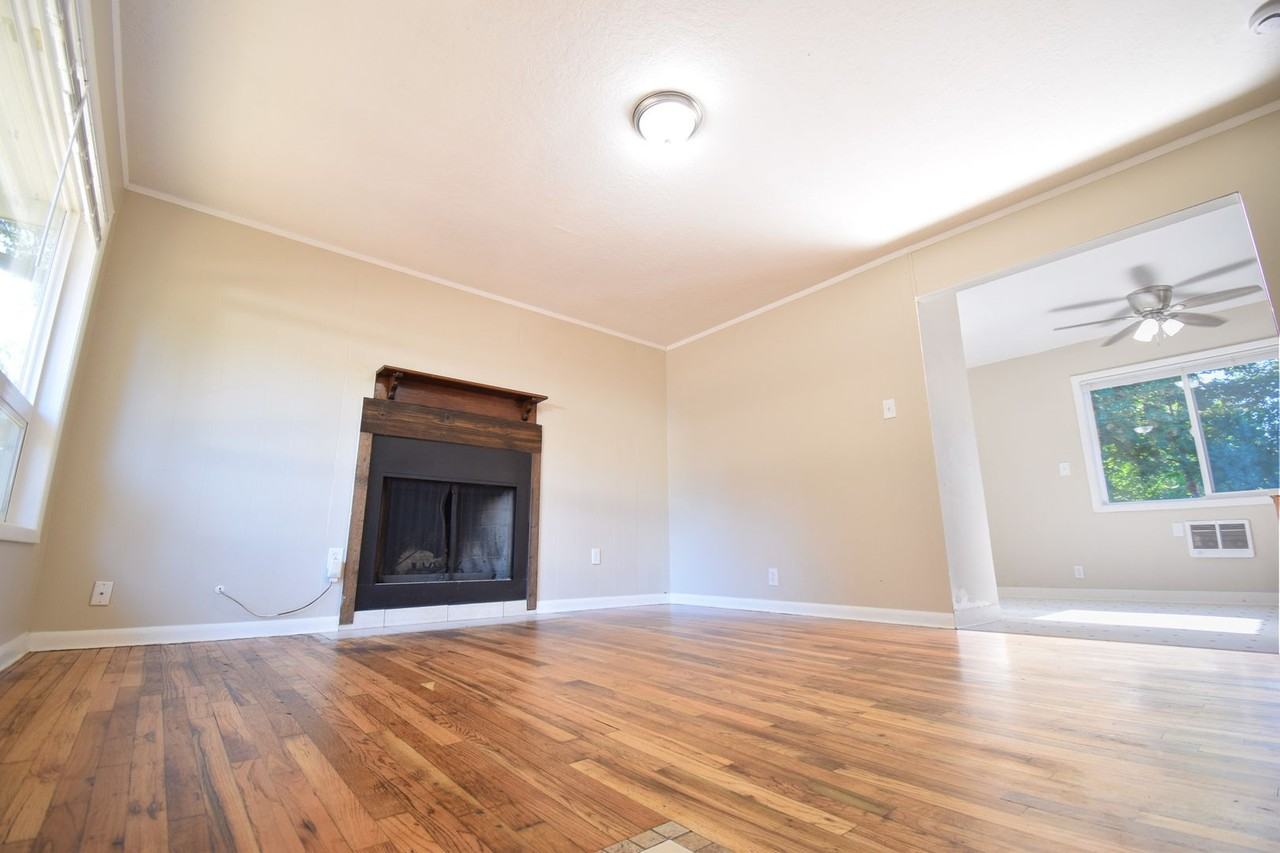 6309 Se Overland St - Photo 2 of 29