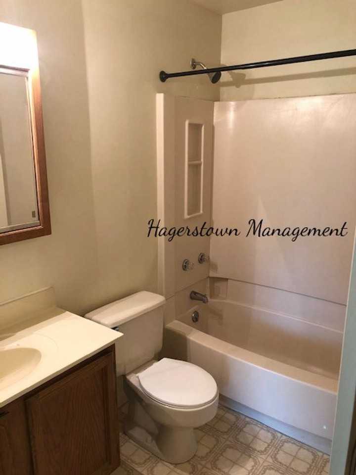 10817 Bower Ave - Photo 7 of 17