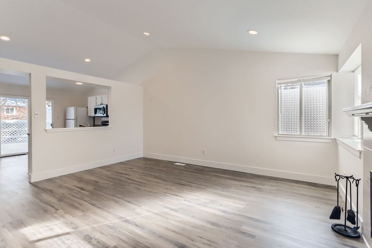 2046 Sumac St - Photo 5 of 28