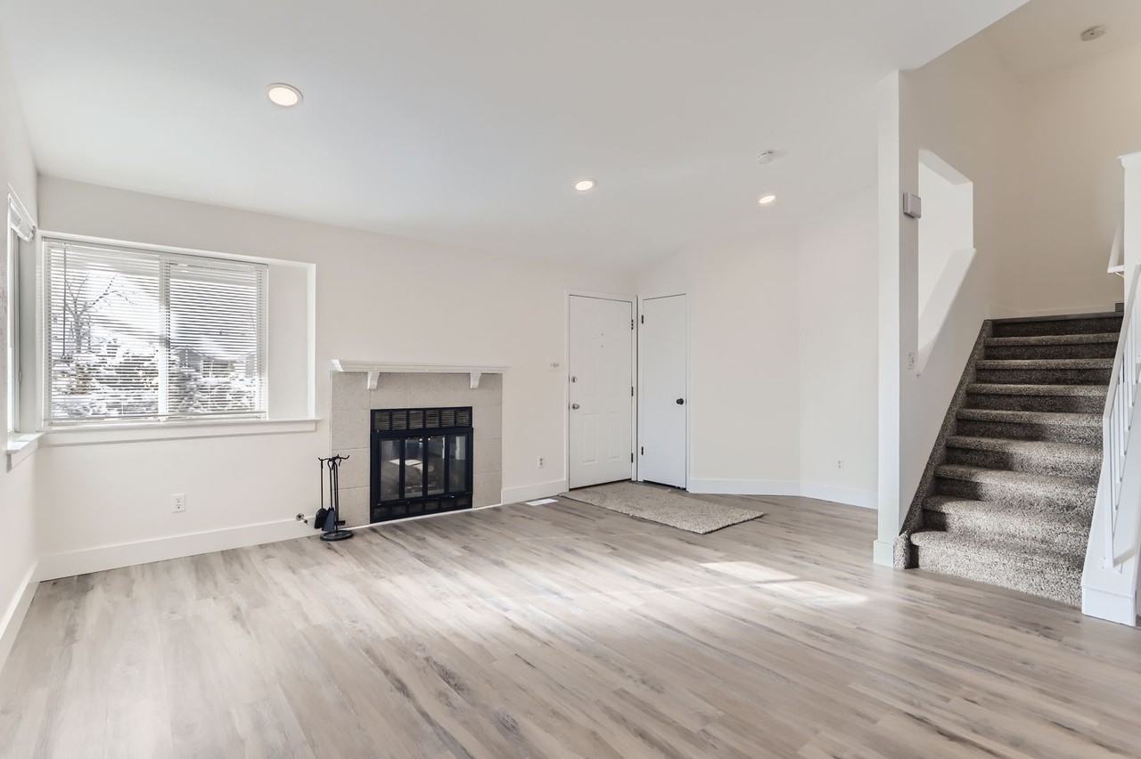 2046 Sumac St - Photo 6 of 28