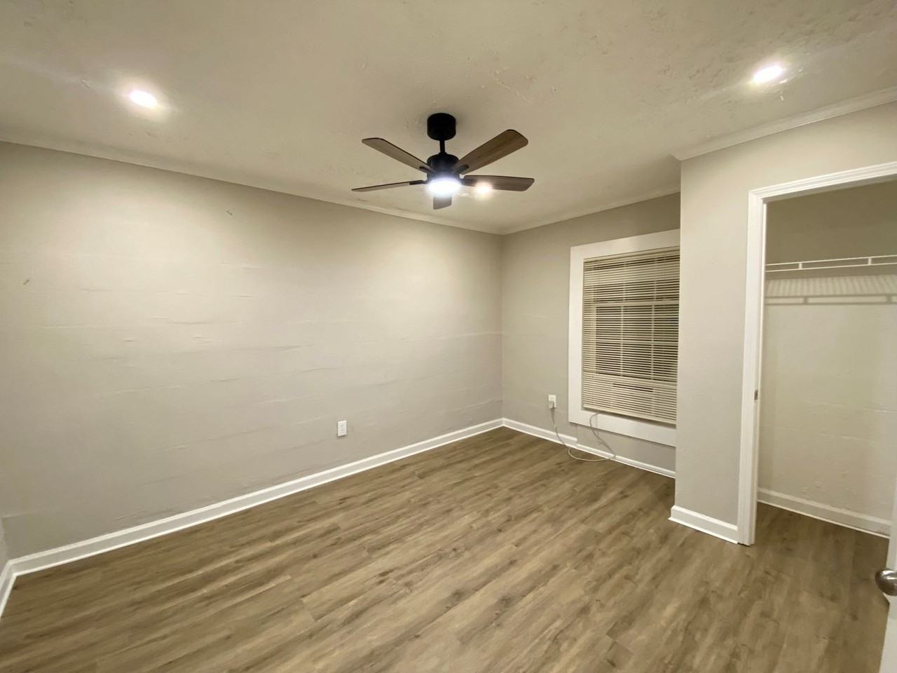 136 Corbin St #6 - Photo 5 of 7