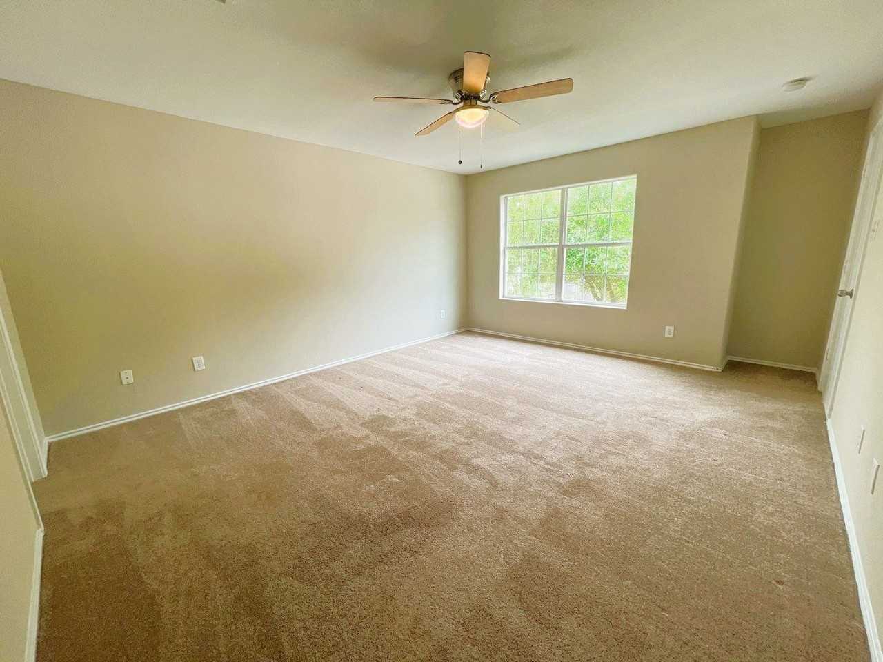 436 Mystic Glen Loop - Photo 6 of 30