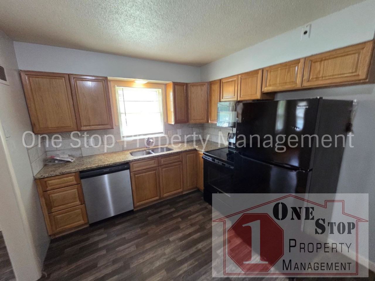 509 Se Browning Ave - Photo 7 of 18