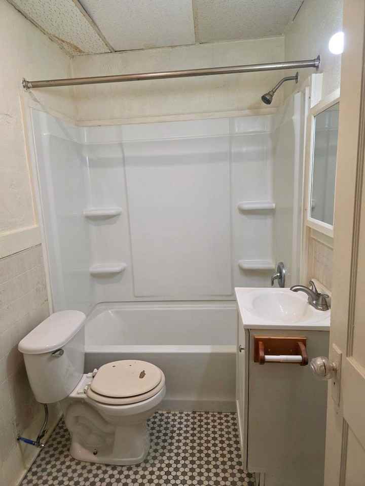 1106 N Michigan St - Photo 4 of 17