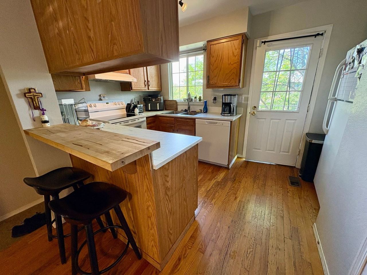 2569 E Nichols Cir - Photo 6 of 25