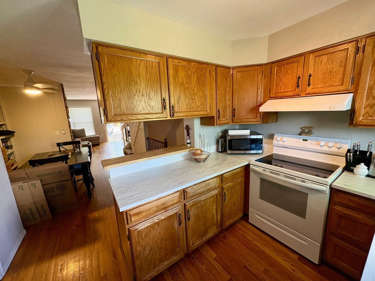 2569 E Nichols Cir - Photo 7 of 25