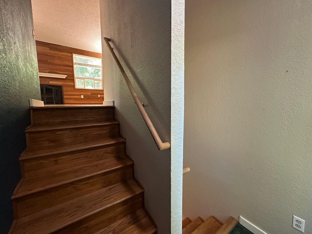 1479 Greenville Dr - Photo 3 of 49
