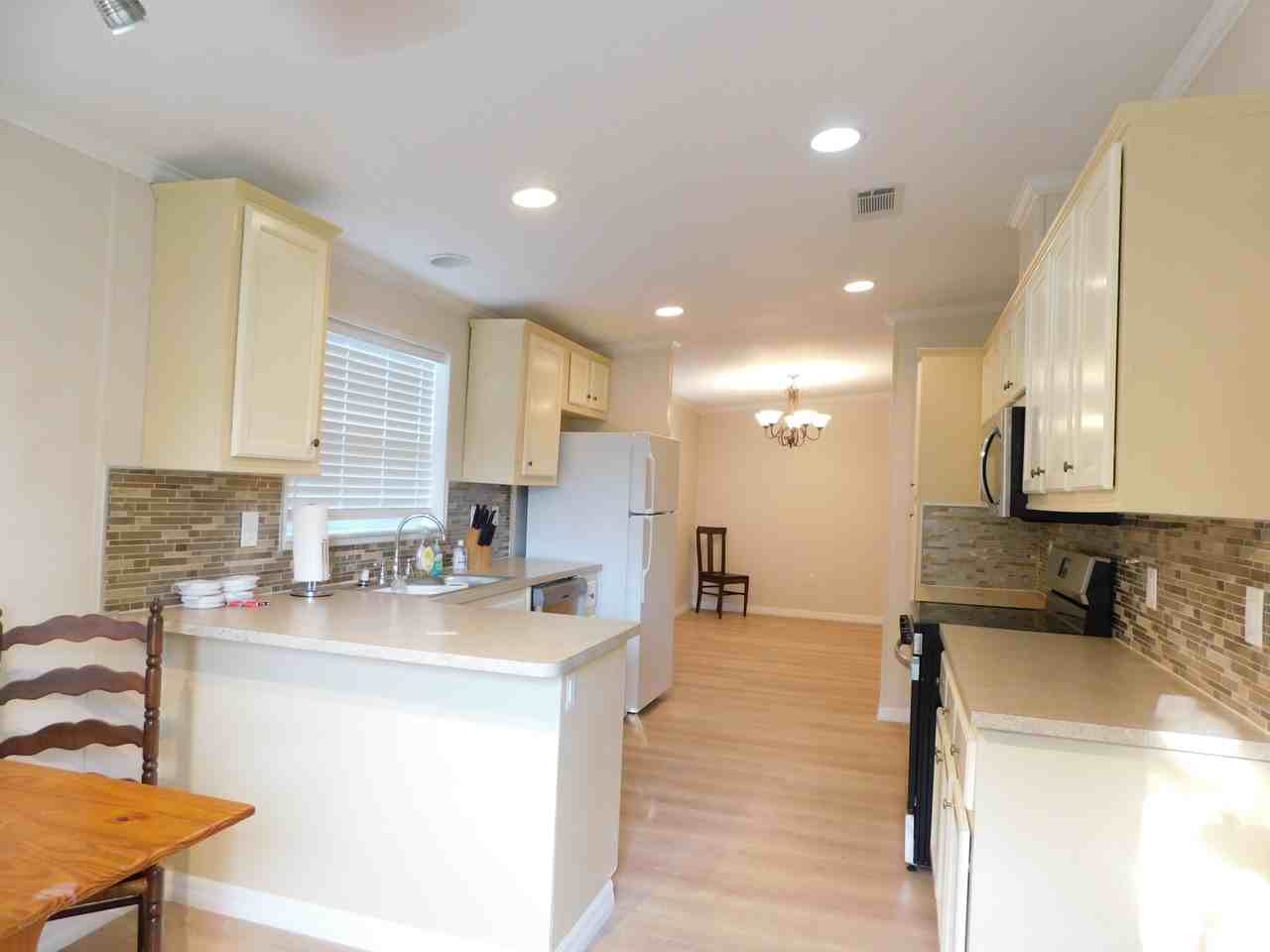 200 Columbia Dr #NA - Photo 7 of 25