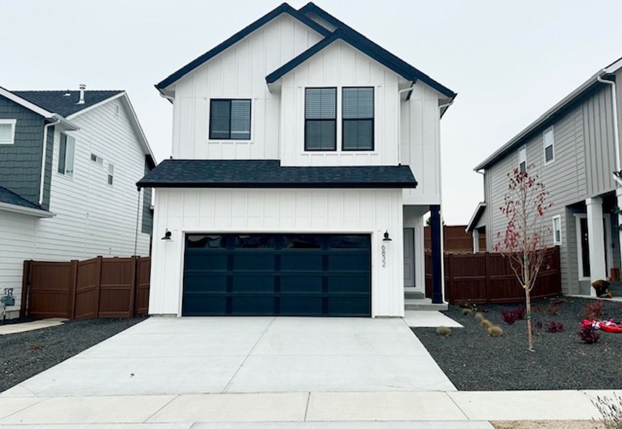 6832 W Corona St - Photo 2 of 50
