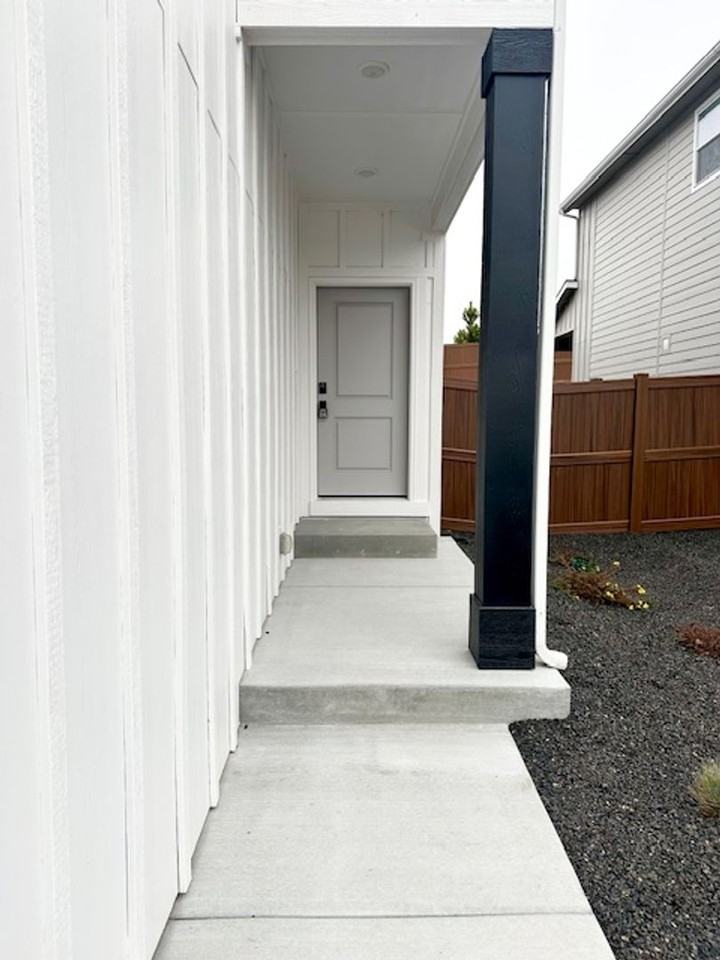 6832 W Corona St - Photo 3 of 50