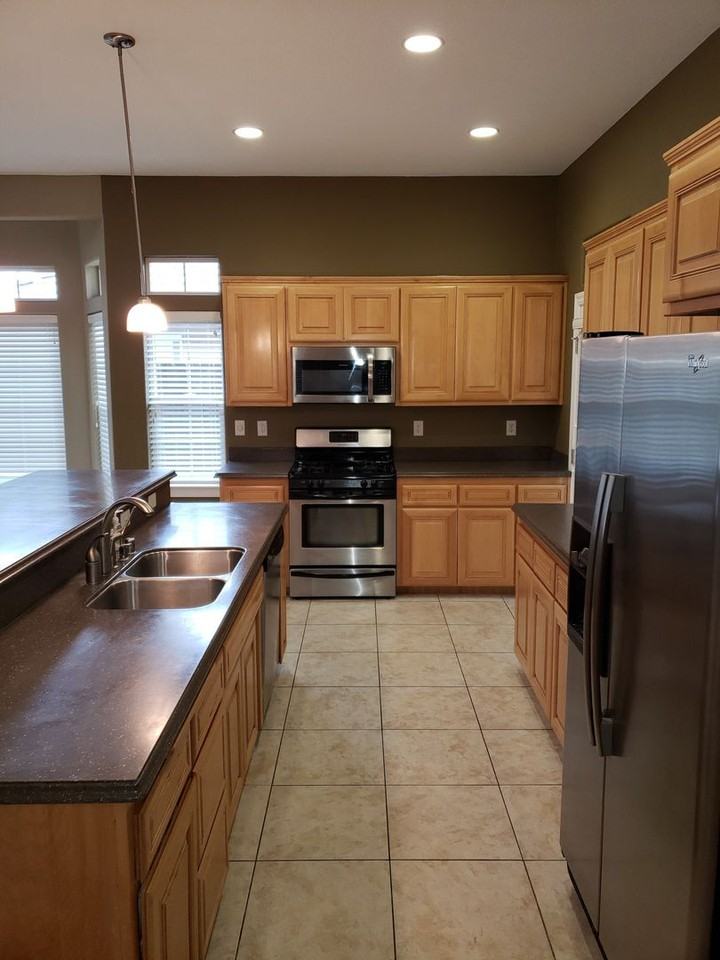 22351 Edgewater Dr - Photo 2 of 17