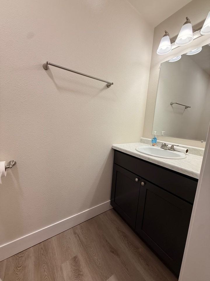 6535 Anderton Ave - Photo 6 of 10